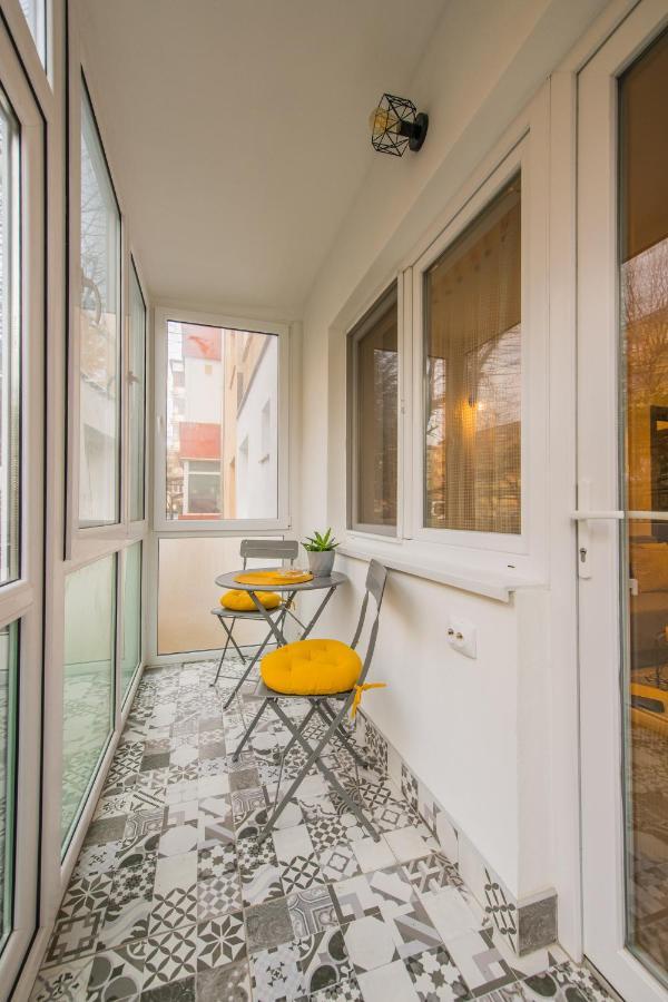 Kitty Sunflower Apartment Alba Iulia Exterior foto